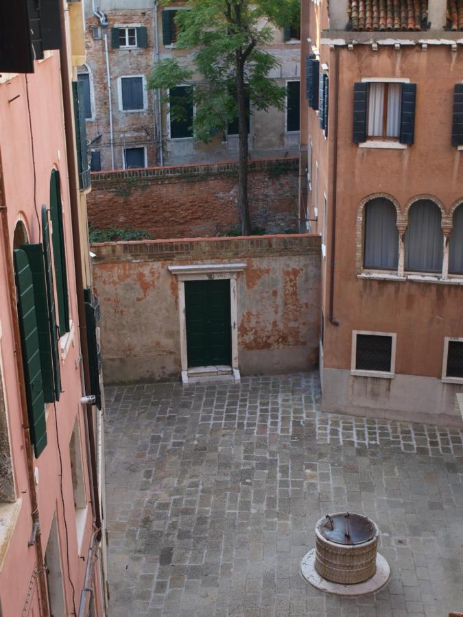 베니스 Al Pozzo Dei Scoacamini, 100 M From San Marco, Ground Floor 아파트 외부 사진