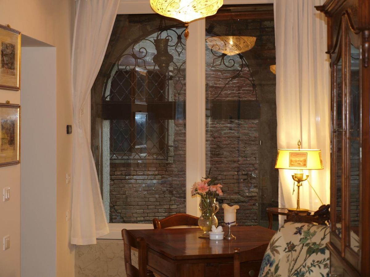 베니스 Al Pozzo Dei Scoacamini, 100 M From San Marco, Ground Floor 아파트 외부 사진